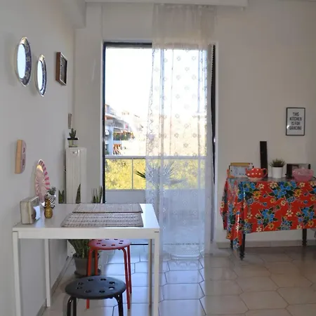 Arty Home 110 Sqm With Private Parking Tríkala