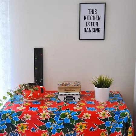 ARTY HOME 110τμ ΜΕ ΠΑΡΚΙΝΓΚ Apartmán *